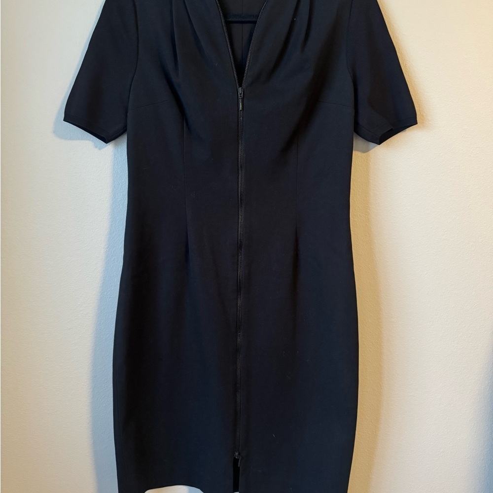 Elie Tahari Black Zip Front Sheath Short Sleeve Dress
